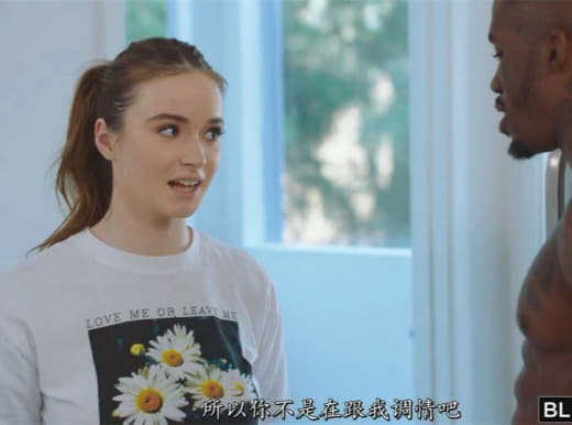 醉火种的女孩在俱乐部厕所，口交上热屁股做口交 🔯精选  🔯欧美 🔯口交 🔯无毛 🔯后入